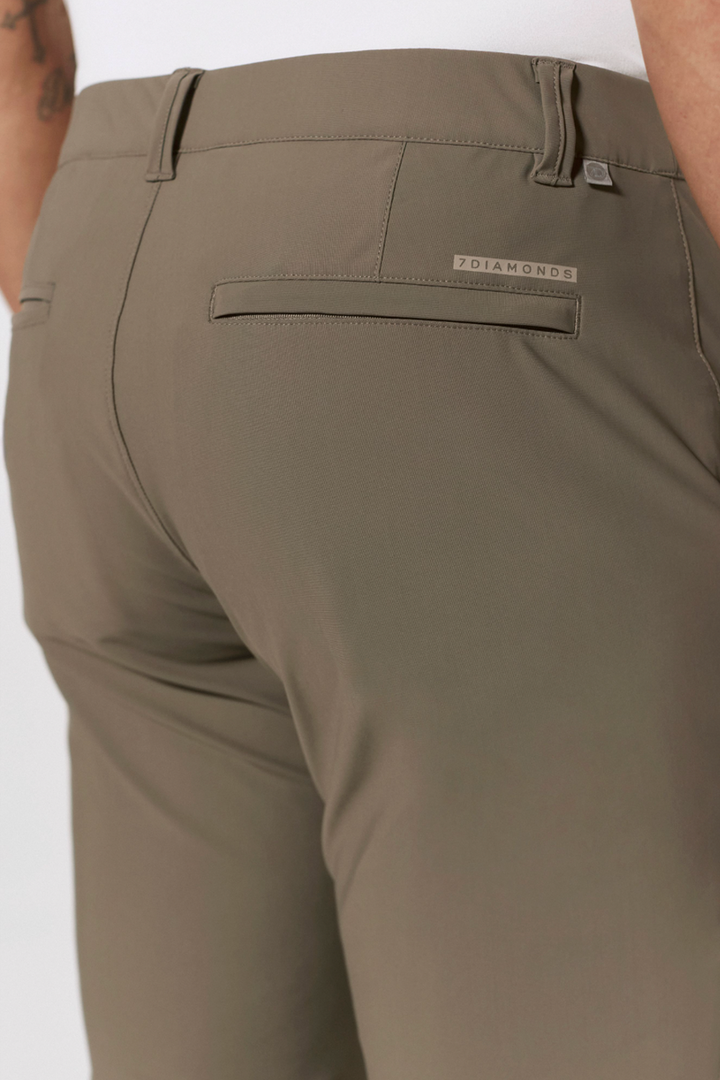 7DIAMONDS - Zuma™ Chino Pant in Desert Sage
