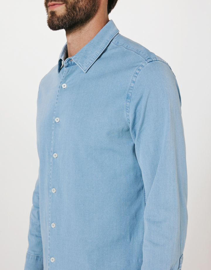 7DIAMONDS - Bozeman Denim Long Sleeve Shirt in Light Blue