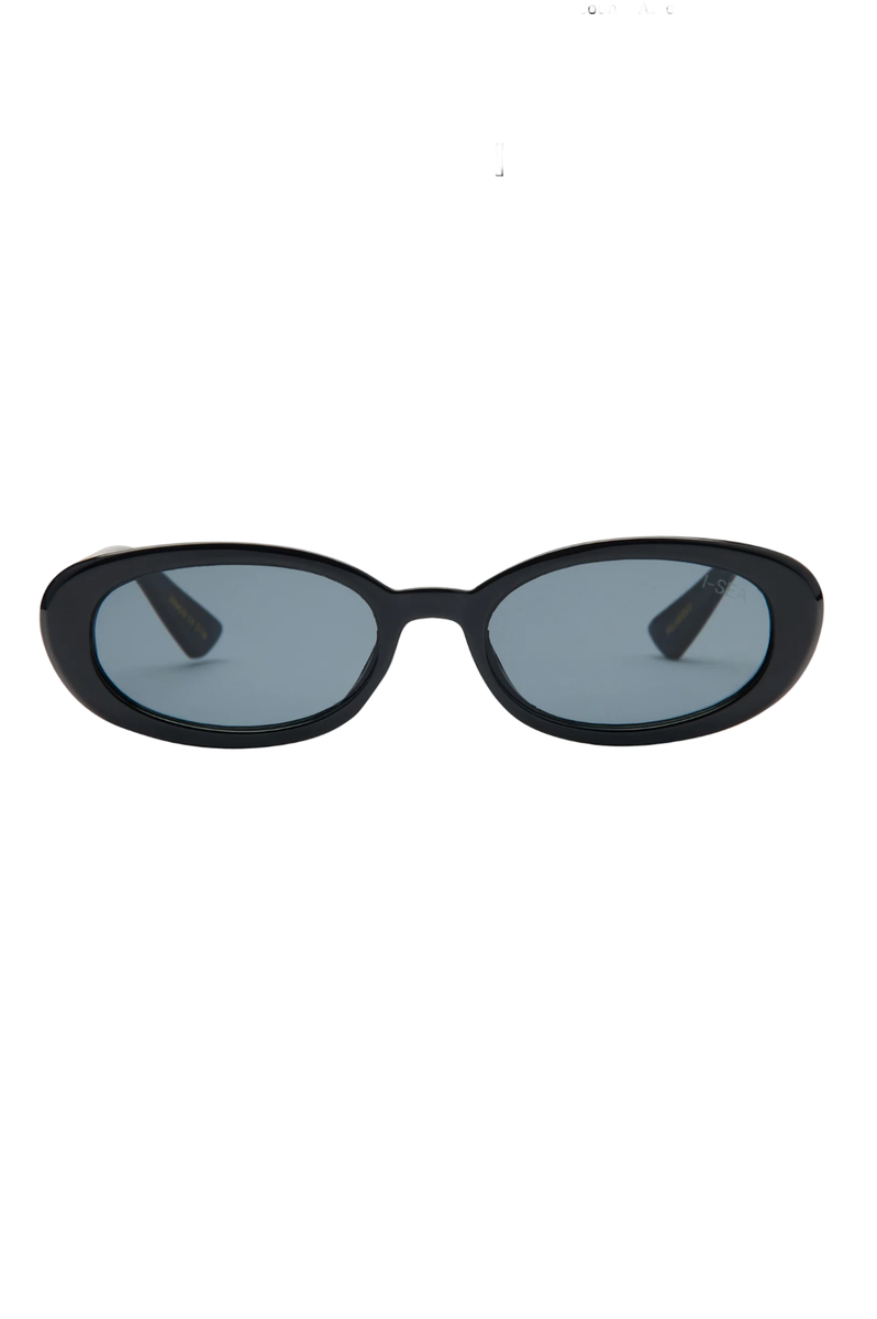 I-SEA - Holden with Black Frame / Smoke Polarized Lens
