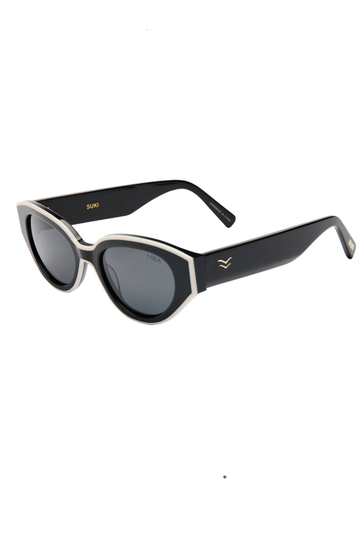 I-SEA - Suki with Black Frames / Smoke Polarized Lens
