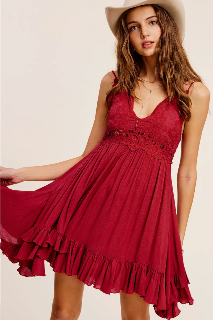 La Miel - Lace Cocktail Dress in Ruby