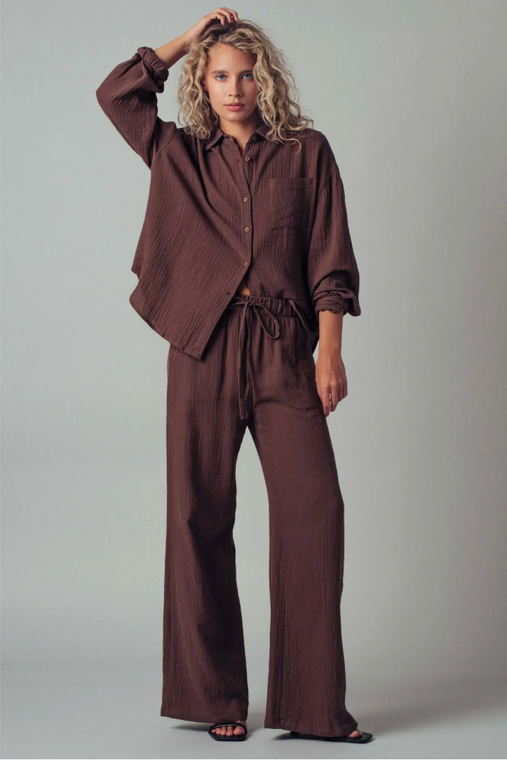 Urban Daizy - Textured Cotton Gauze Lounge Set in Brown