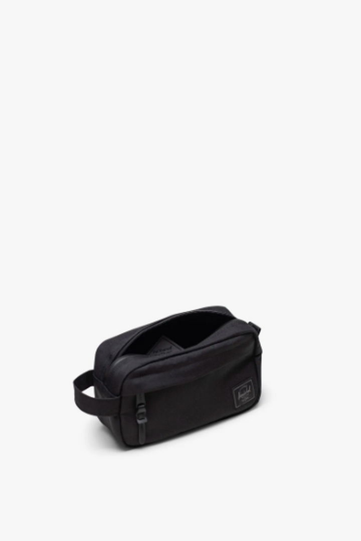 Herschel - Chapter Travel Kit Small 3L in Black Tonal