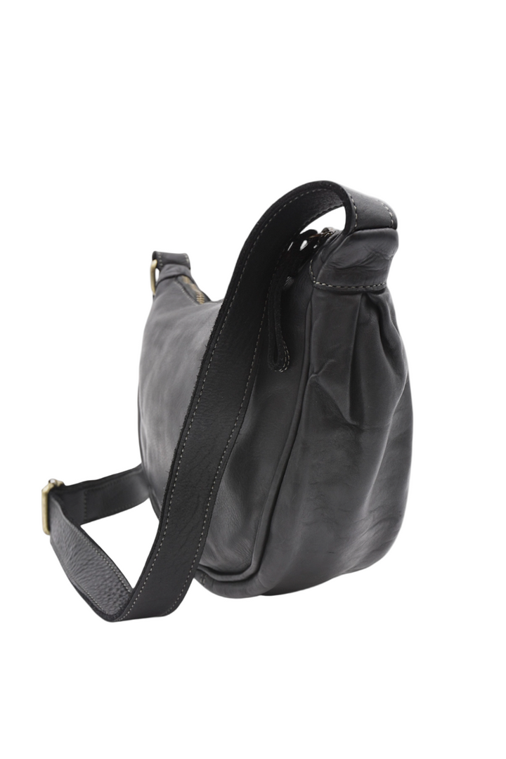 Bolsa Nova - Hug Hobo in Black