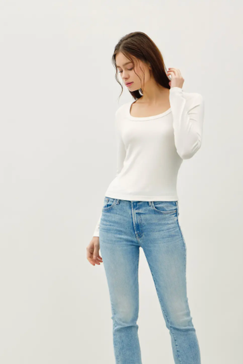 Be Cool - Basic Scoop Neck Long Sleeve Tee in Ivory