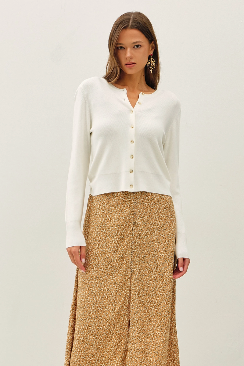 Be Cool - Ribbed Button Up Crewneck Cardigan in Off White