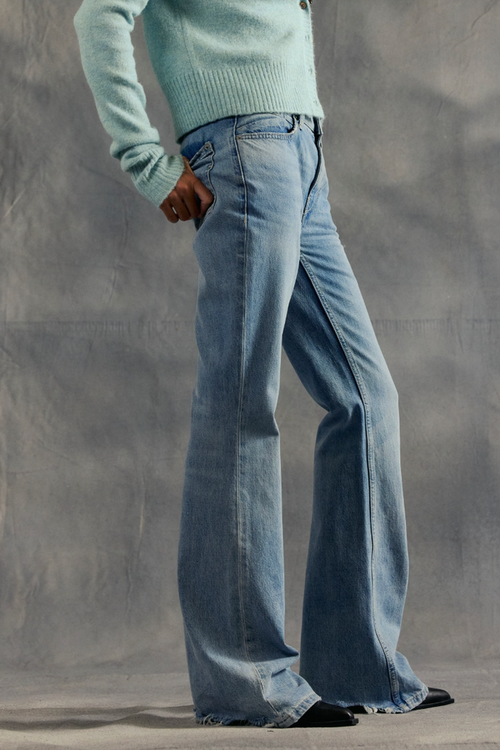 Free People - We The Free West Coast Relaxed Jeans in Dodger