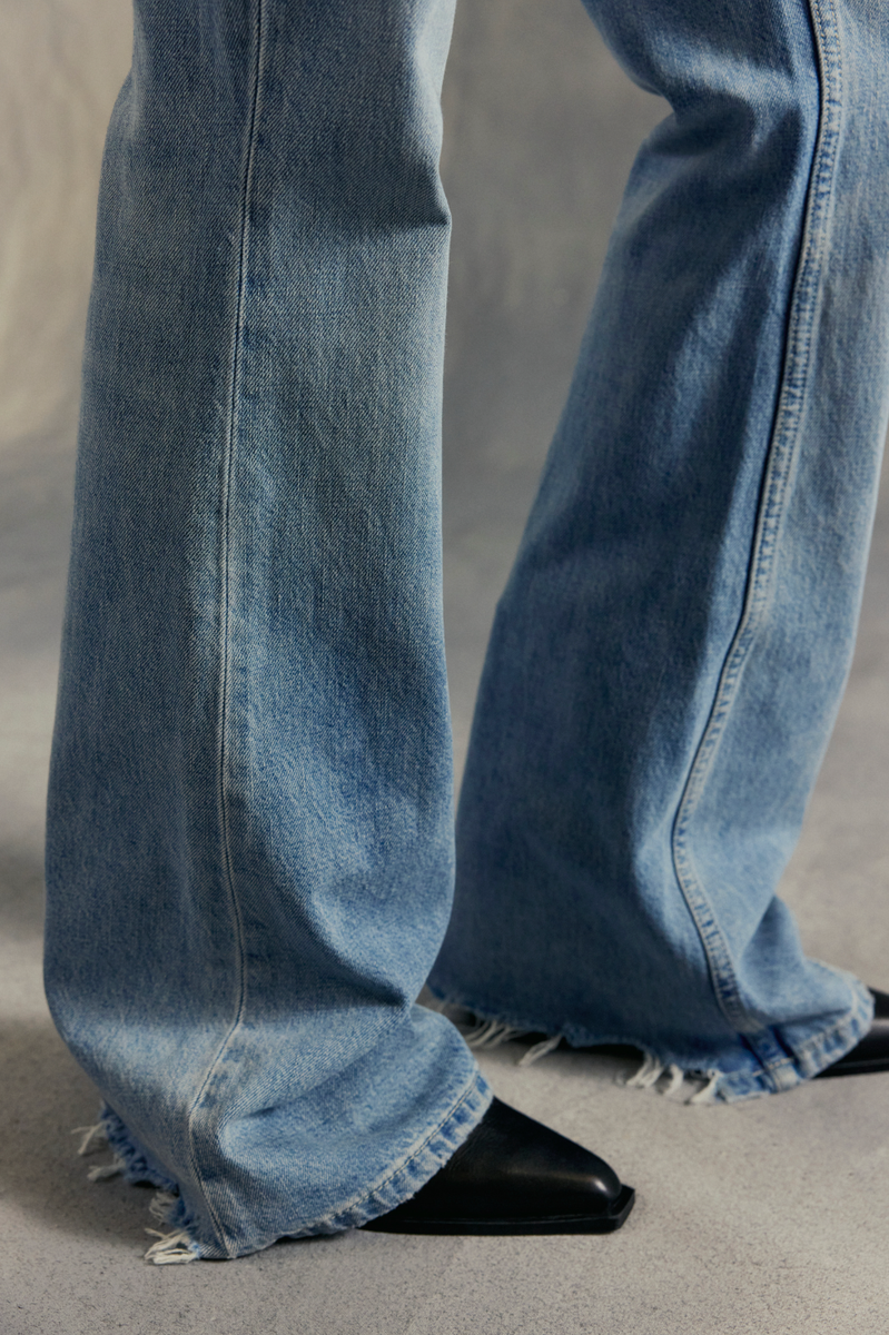 Free People - We The Free West Coast Relaxed Jeans in Dodger