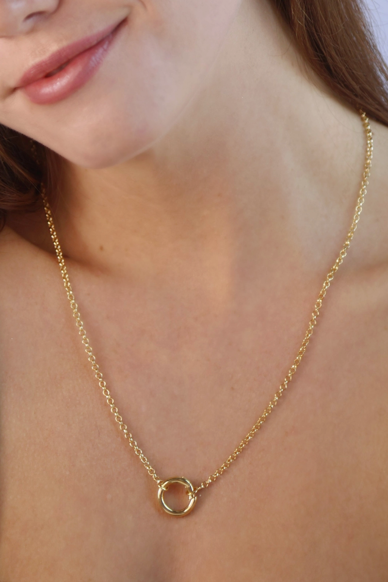 GoldFi - 18k Gold Filled Rolo Chain Necklace Featuring a Carabiner Clasp