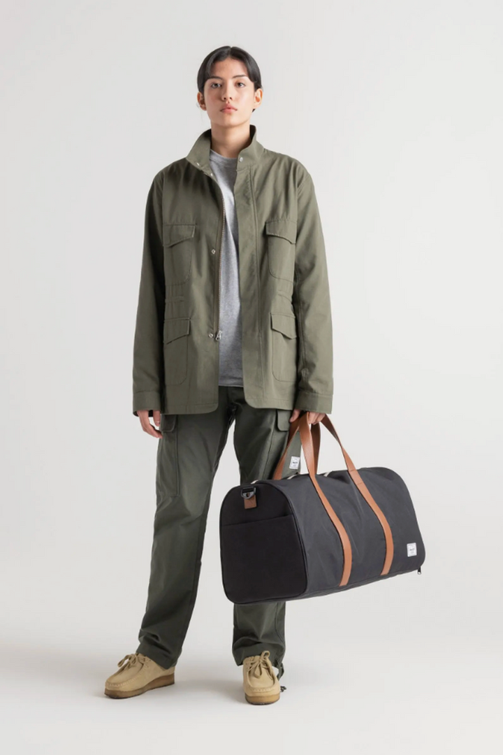 Herschel - Herschel Novel™ Duffle - 43L in Raven Crosshatch