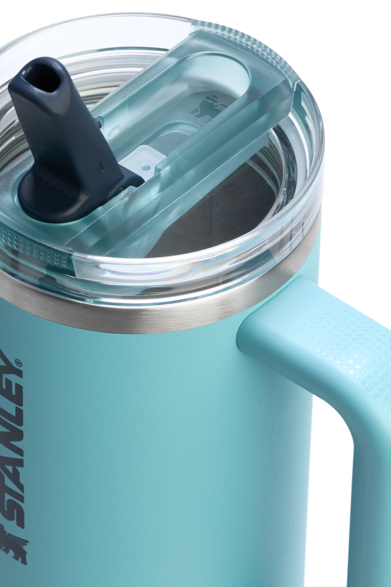 Stanley - The Quencher Protour Flip Straw Tumber in Agave (30oz)