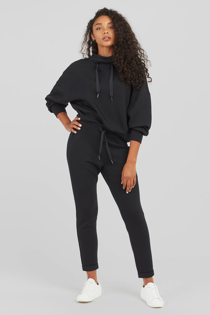 SPANX - AirEssentials Tapered Pant in Very Black