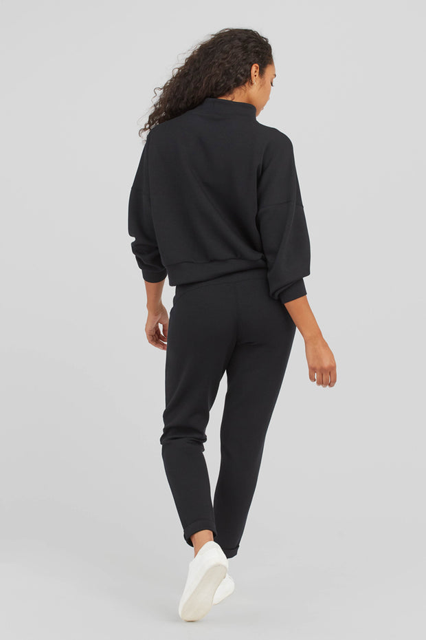 SPANX - AirEssentials Tapered Pant in Very Black