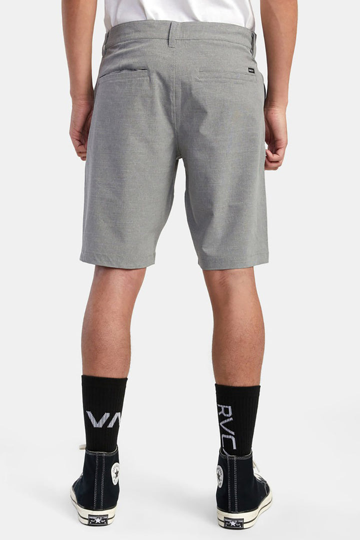 RVCA - Balance Hybrid 20in Shorts in RVCA Black