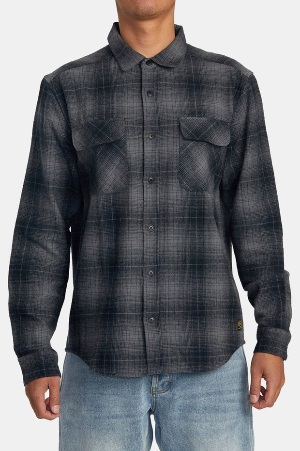 RVCA - Dayshift Flannel Long Sleeve Shirt in RVCA Black