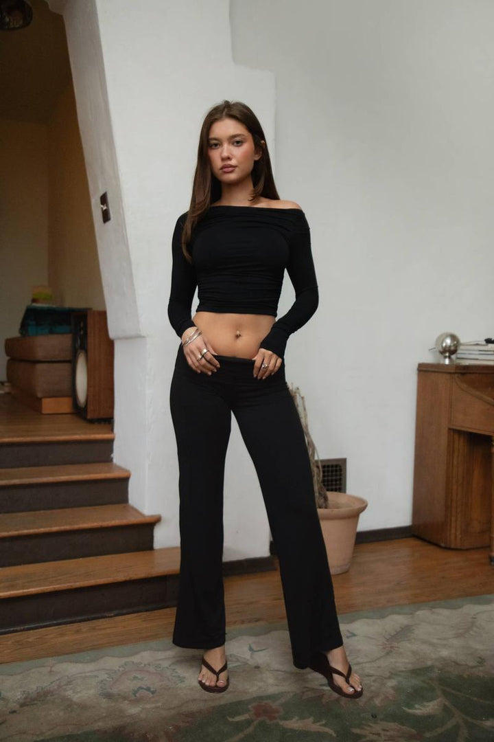 TICTOC - JOLINA Boat Neckline Basic Casual Lounge Long Sleeve Top in Black