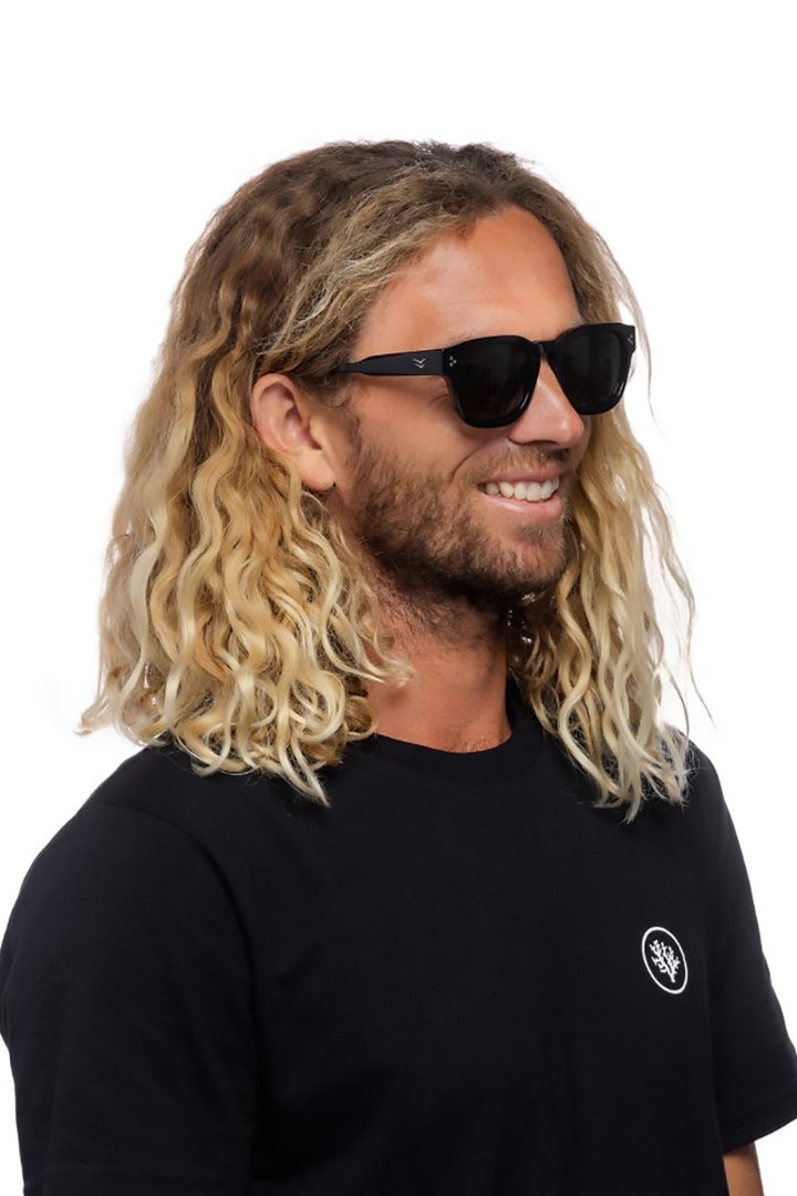 I-SEA - Camden with Black Frames and Green Polarized Lenses