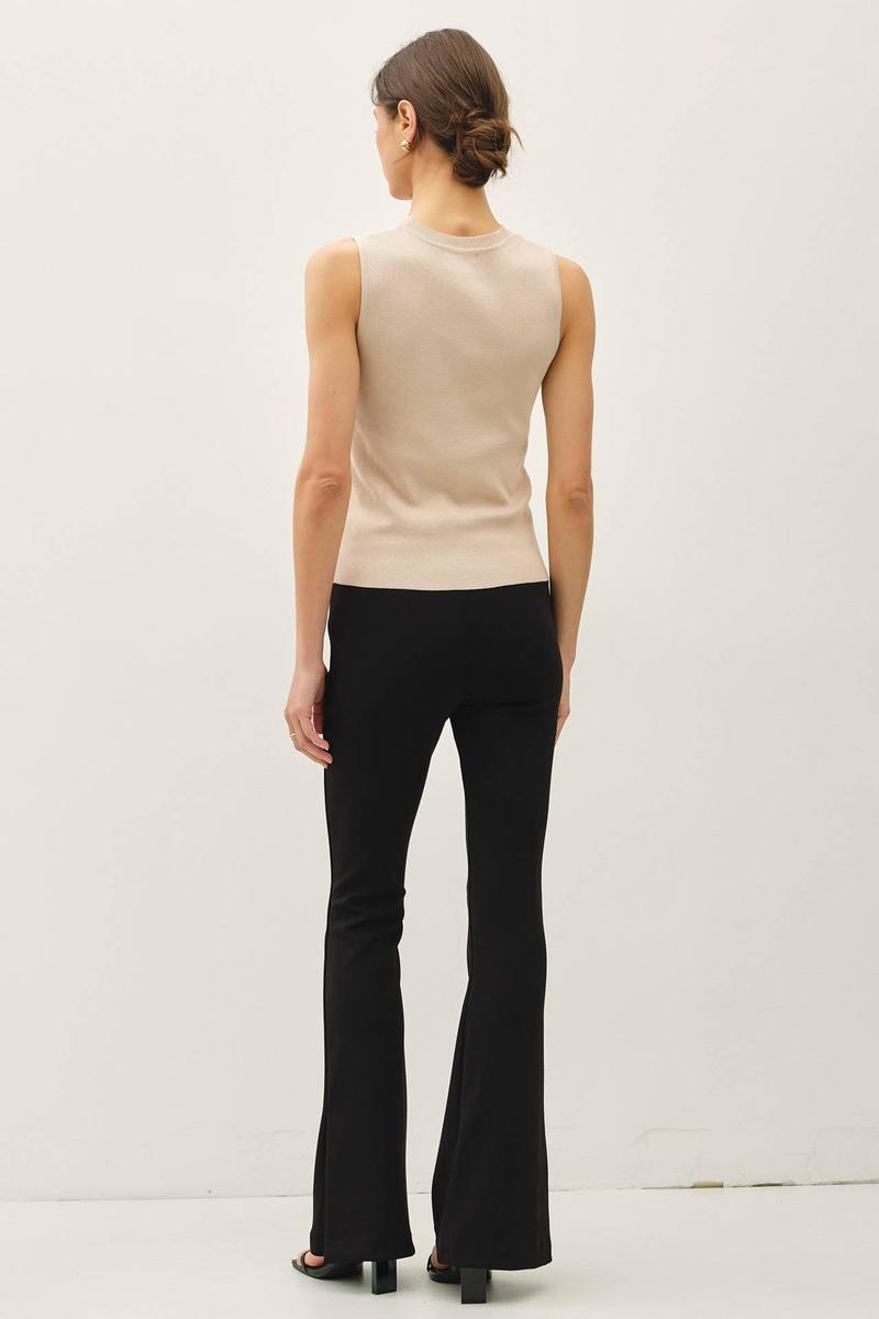 Be Cool -  Classic Crew Neck Sleeveless Slim Knitted Tank in Natural