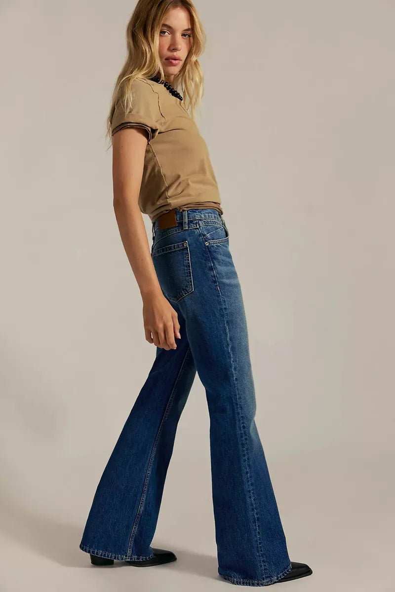 Free People - We The Free West Coast Relaxed Jeans in Humble