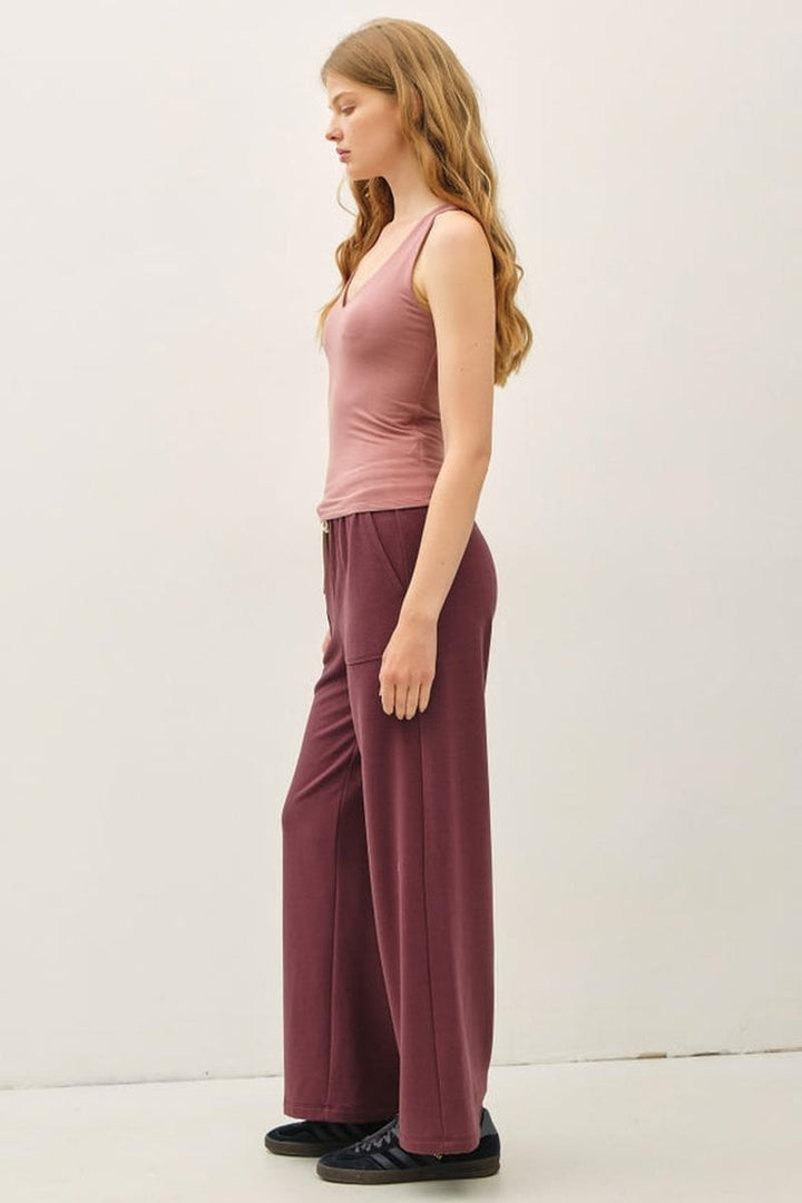 Be Cool - Basic Full Length V-Neck Tank