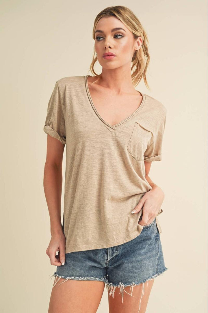 AEMI+CO - Zoie V-Neck Short Sleeve Tee in Oat