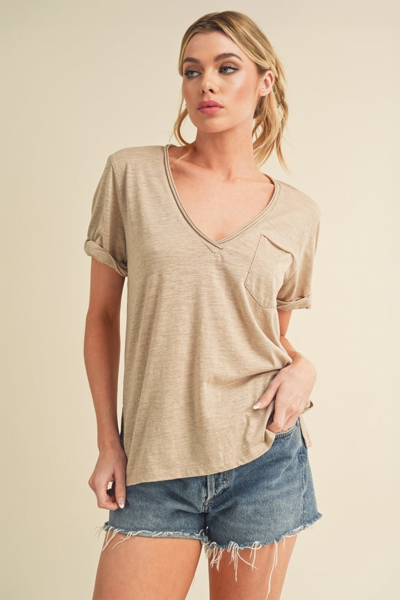 AEMI+CO - Zoie V-Neck Short Sleeve Tee