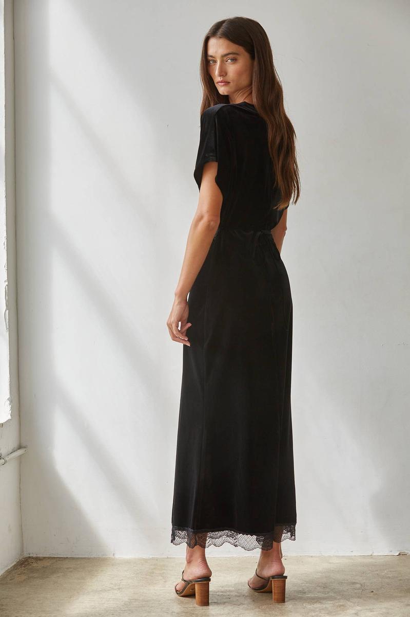 By Together - Woven V-Neck Short Sleeve Lace Trim Detail Dress