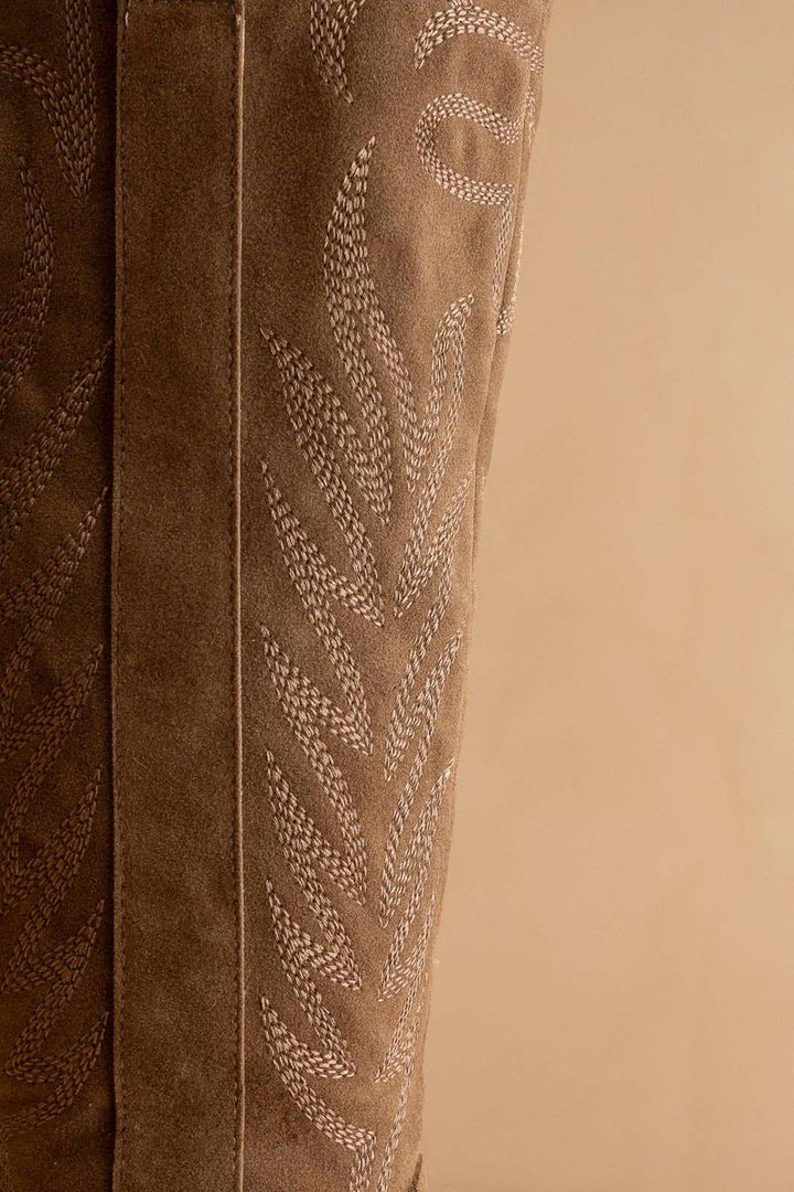 Oasis Society - The Samara Brown Embroidered Western Tall Boot in Brown