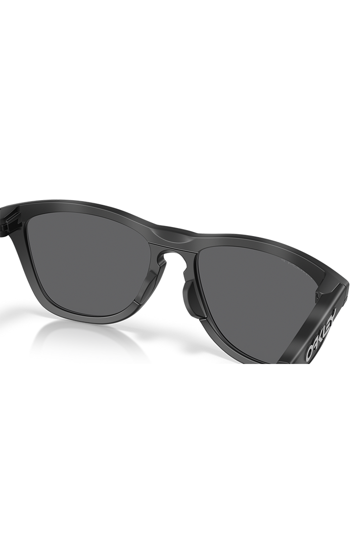 Frogskins™ Range XL with Prizm Black Polarized Lenses and Matte Tortoise Grey Smoke/Matte Black Frame - OO9503-0858