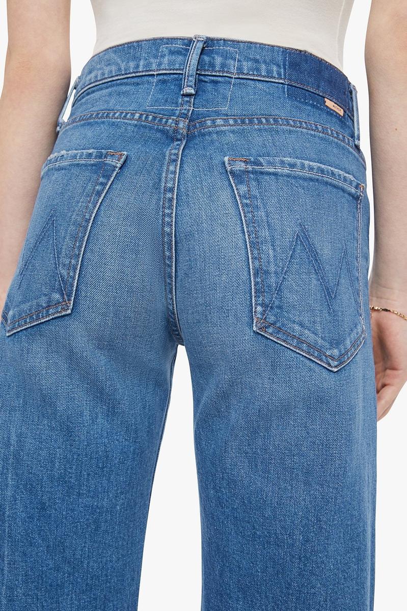 Mother Denim - The Mid Rise Lasso Sneak in Get Two Birds Stoned