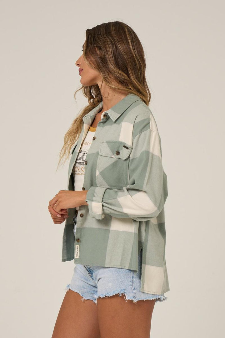 Salty Crew - Nomad Flannel in Slate Grey