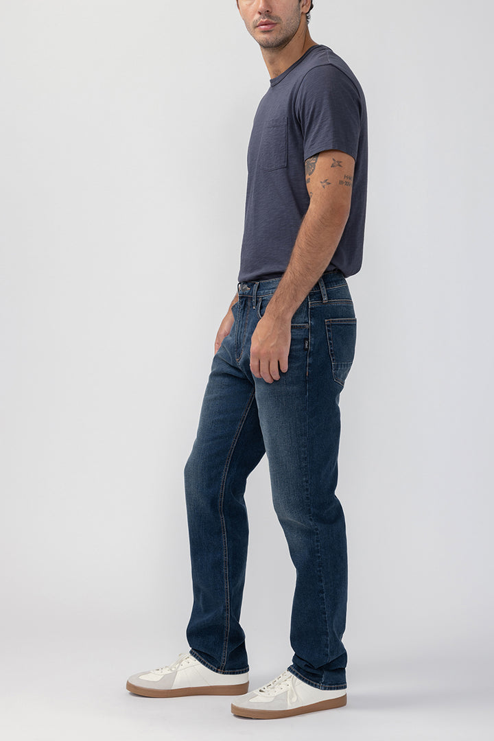 Silver Jeans Co. - Machray Classic Fit Slim Straight Leg Jeans