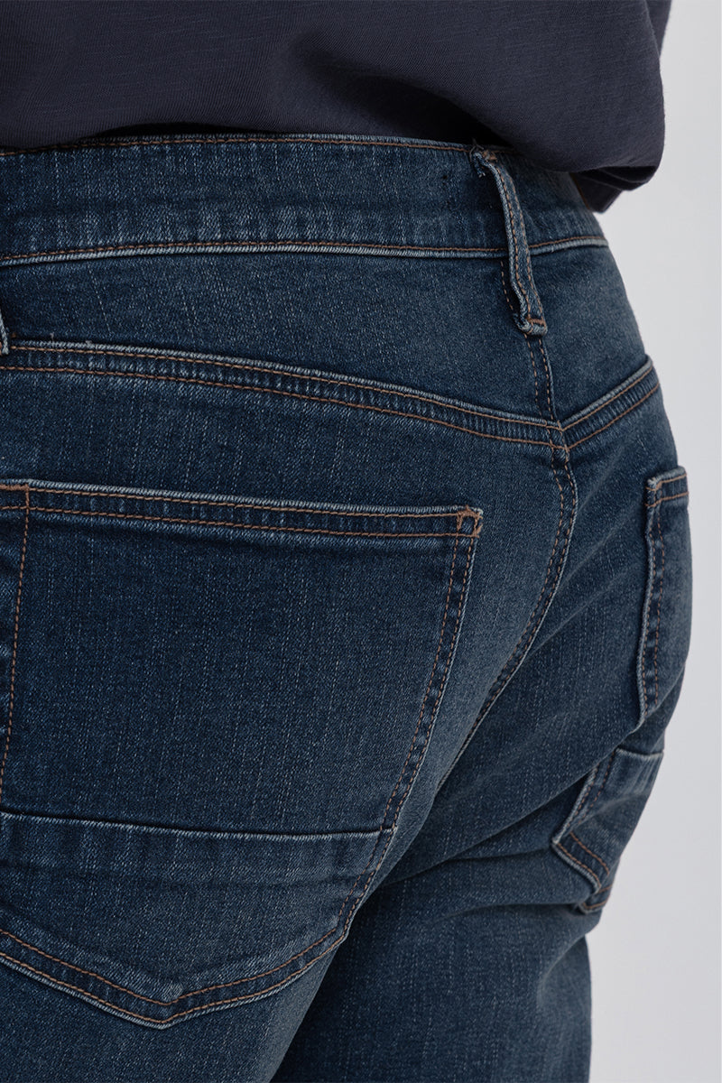 Silver Jeans Co. - Machray Classic Fit Slim Straight Leg Jeans