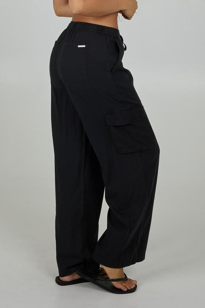 Salty Crew - Driftwood Pant in Black