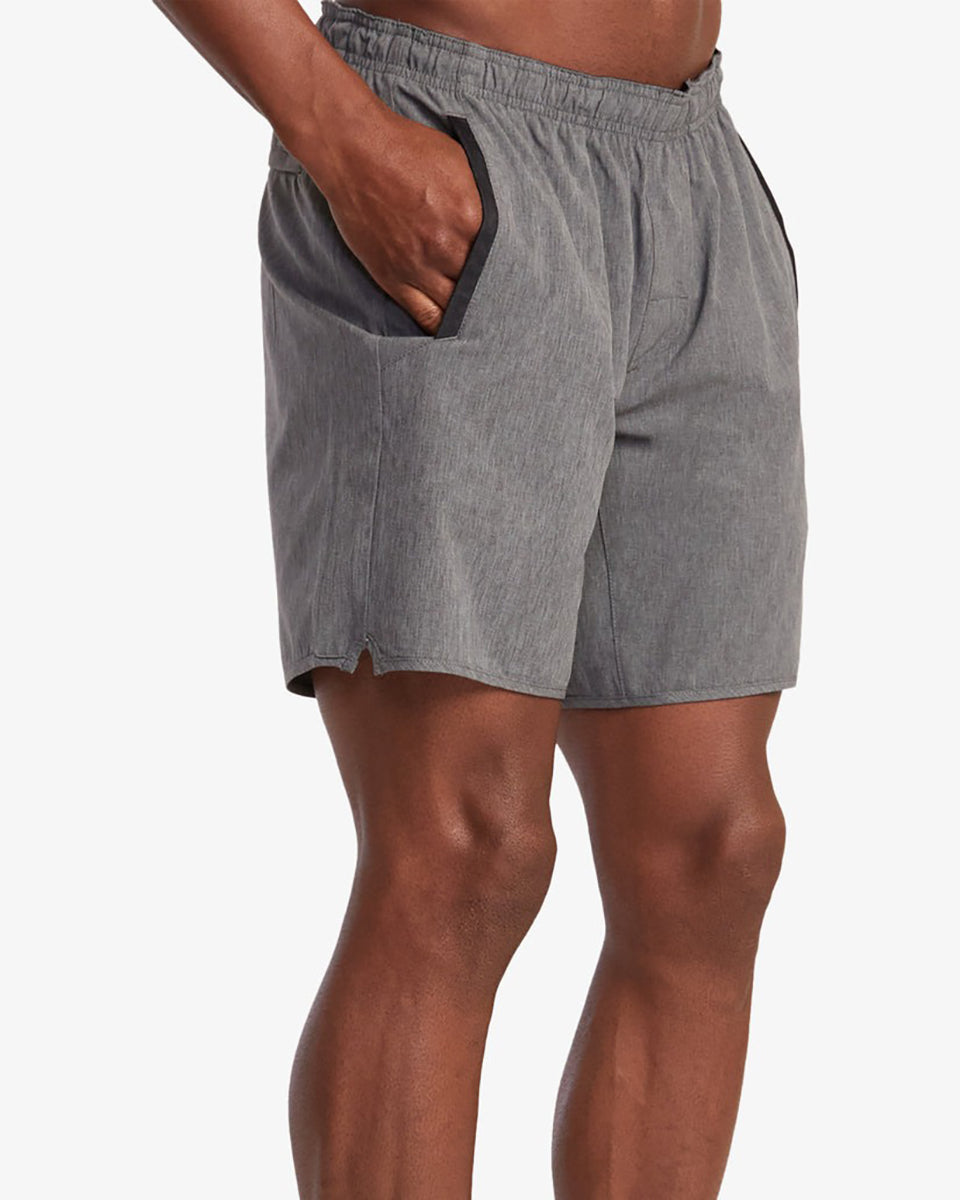 RVCA - Yogger Stretch Elastic Waist Shorts 17in in Charcoal