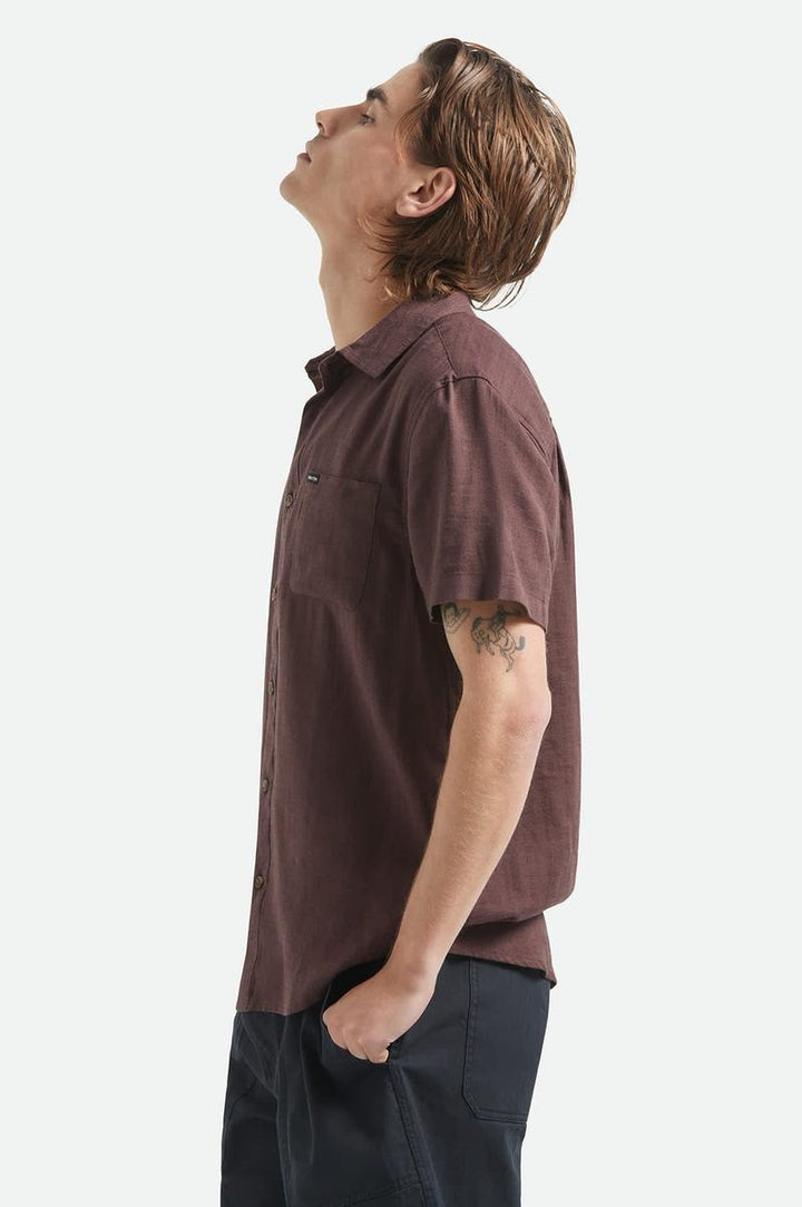 Brixton - The Charter Slub Short Sleeve Woven Shirt in Chocolate