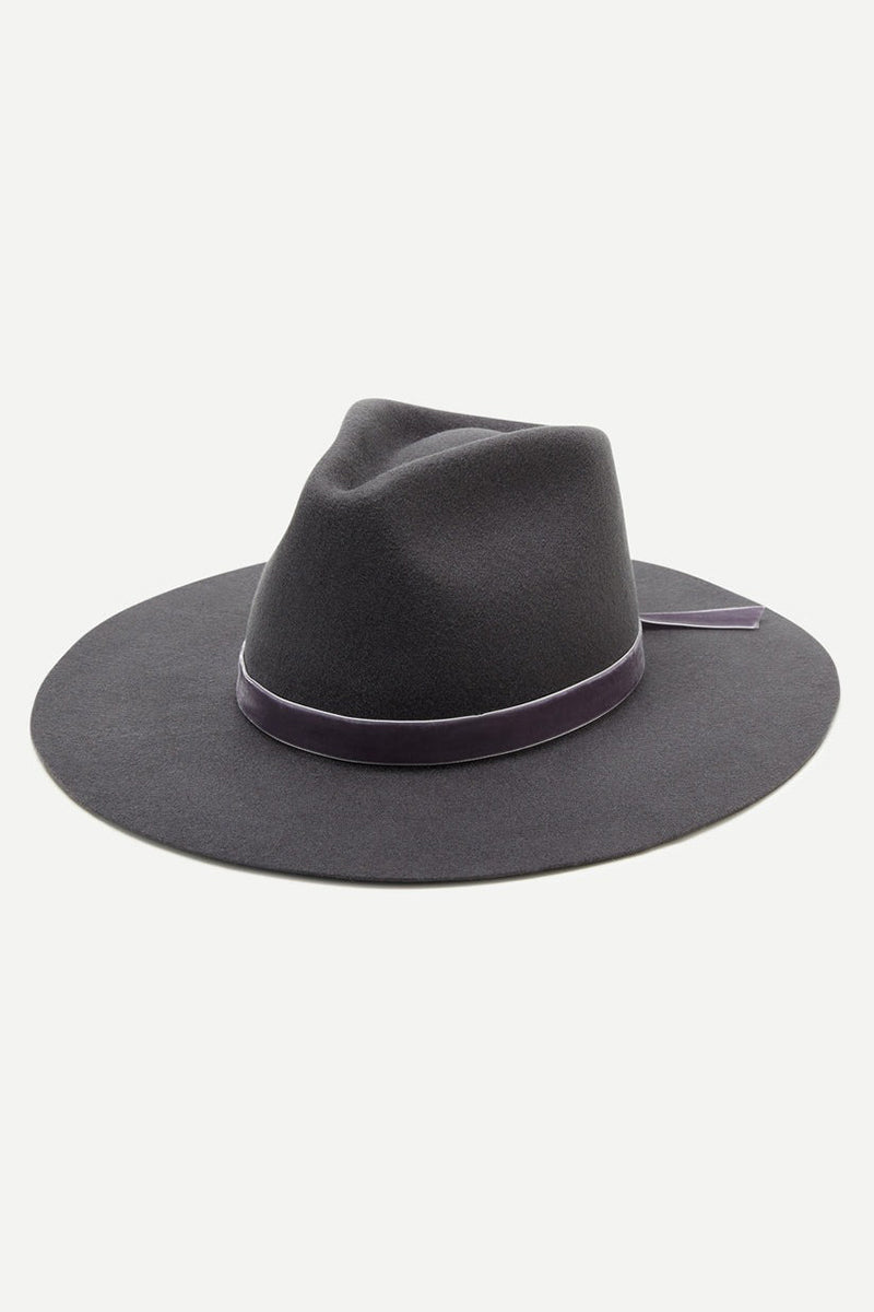 Wyeth - Sloane in "Dark Grey"