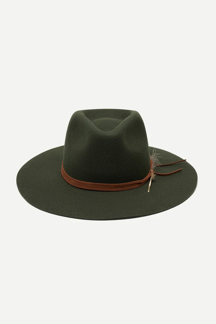 Wyeth - Hollis in "Olive"