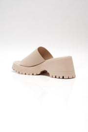 Free People - Winona Wedge Sandals in Pearl Sand