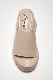 Free People - Winona Wedge Sandals in Pearl Sand